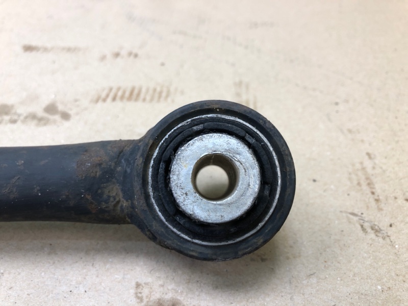 Тяга задней подвески JETTA USA 10-17 2012 162 2.5 CBUA