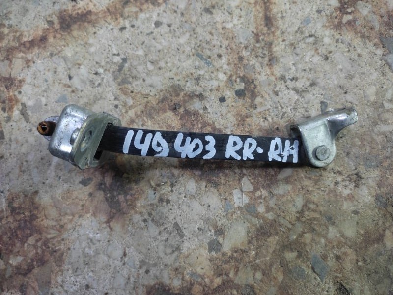 Запчасть ограничитель двери задний правый SUZUKI SX4 06-13 2008 Хетчбек 2.0 81830-57L01 Б/У Ограничитель двери задний правый SUZUKI SX4 06-13 2008 Хетчбек 2.0 81830-57L01 Б/У