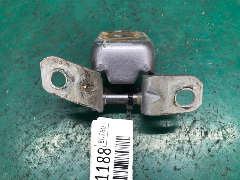 Петля двери нижняя передняя правая 3 BK 03-08 2006 SEDAN 2.3 L3