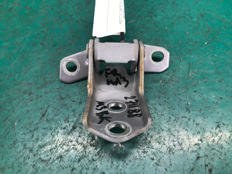 Петля двери нижняя передняя правая 3 BK 03-08 2006 SEDAN 2.3 L3