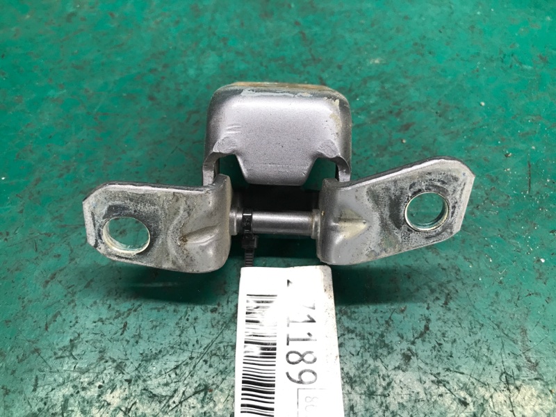 Петля двери верхняя передняя правая MAZDA 3 BK 03-08 SEDAN 2.3 L3