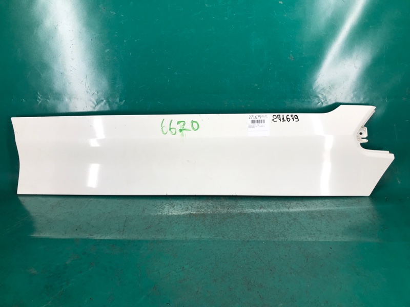 Накладка кузова правая KIA SEDONA 14-18 16 YP 3.3 G6DM 83915-A9000 Б/У