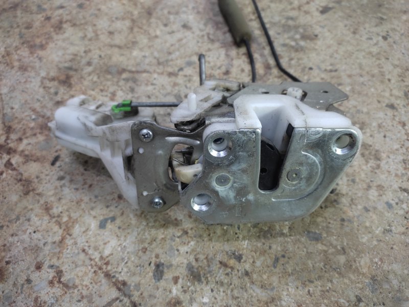 Замок двери задний правый GALANT 03-12