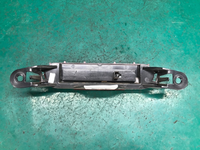 Стоп-сигнал задний DODGE AVENGER 07-14 JS 2.4 ED3 Стоп-сигнал задний DODGE AVENGER 07-14 JS 2.4 ED3