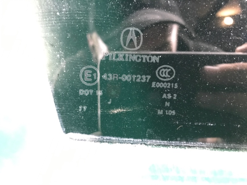 Стекло двери переднее правое TLX 14-17 2016 2.4 K24W7