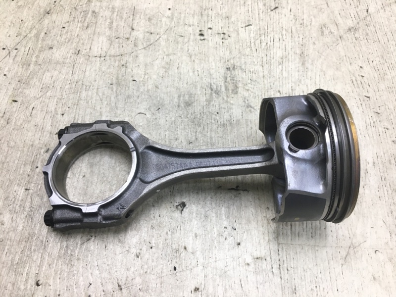 Шатун CHRYSLER 200 14-16 2015 UF 2.4 ED6 5047574AA Б/У