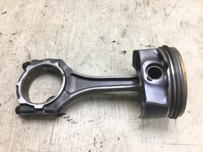 Шатун CHRYSLER 200 14-16 2015 UF 2.4 ED6 5047574AA Б/У