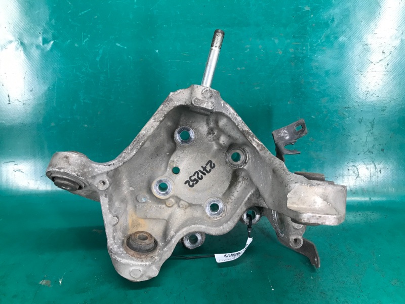 Цапфа задняя правая ACURA TLX 14-17 2.4 K24W7