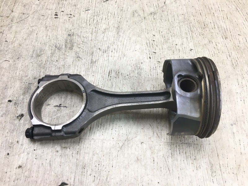 Шатун CHRYSLER 200 14-16 2015 UF 2.4 ED6 5047574AA Б/У