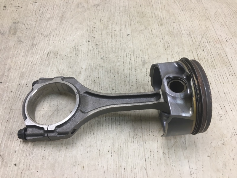 Шатун CHRYSLER 200 14-16 2015 UF 2.4 ED6 5047574AA Б/У