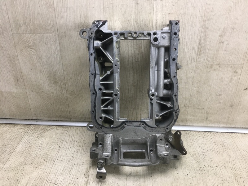 Поддон двигателя CHRYSLER 200 14-16 2015 UF 2.4 ED6 68240956AA Б/У