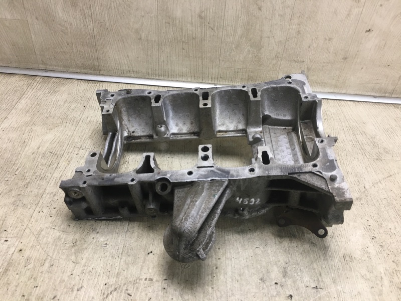 Поддон двигателя 200 14-16 2015 UF 2.4 ED6