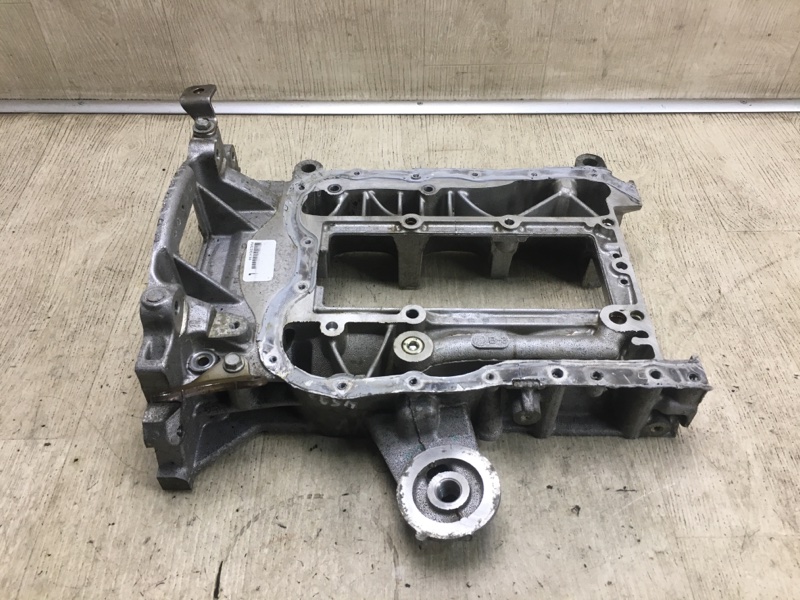 Поддон двигателя 200 14-16 2015 UF 2.4 ED6