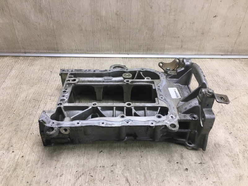 Поддон двигателя 200 14-16 2015 UF 2.4 ED6