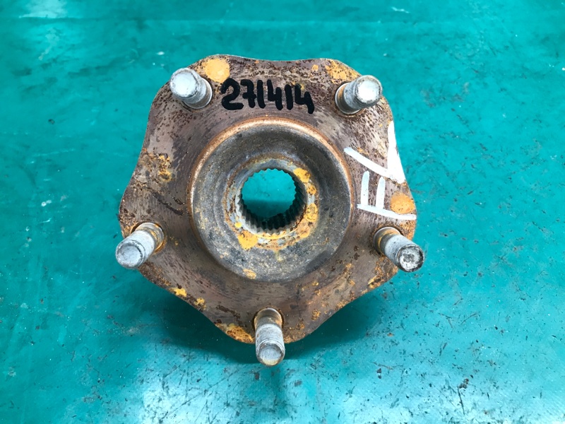 Запчасть ступица передняя левая NISSAN NV200 USA 13- Минивэн 2.0 40202-3SH0A Б/У Ступица передняя левая NISSAN NV200 USA 13- Минивэн 2.0 40202-3SH0A Б/У