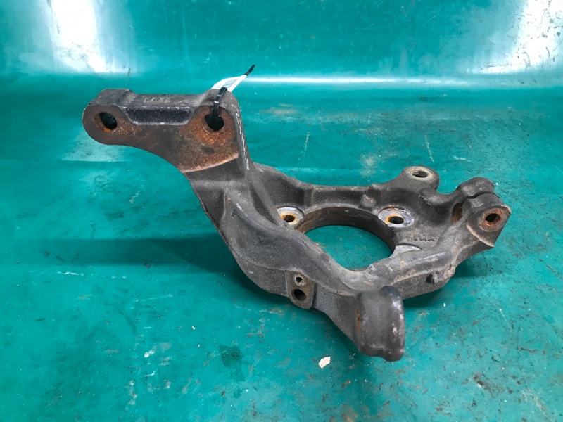 Кулак поворотный передний левый NV200 USA 13- Минивэн 2.0 Кулак поворотный передний левый NV200 USA 13- Минивэн 2.0