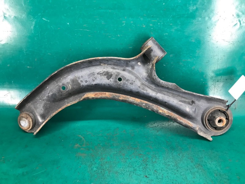 Рычаг передней подвески нижний правый NISSAN NV200 USA 13- 2.0 MR20DE Рычаг передней подвески нижний правый NISSAN NV200 USA 13- 2.0 MR20DE