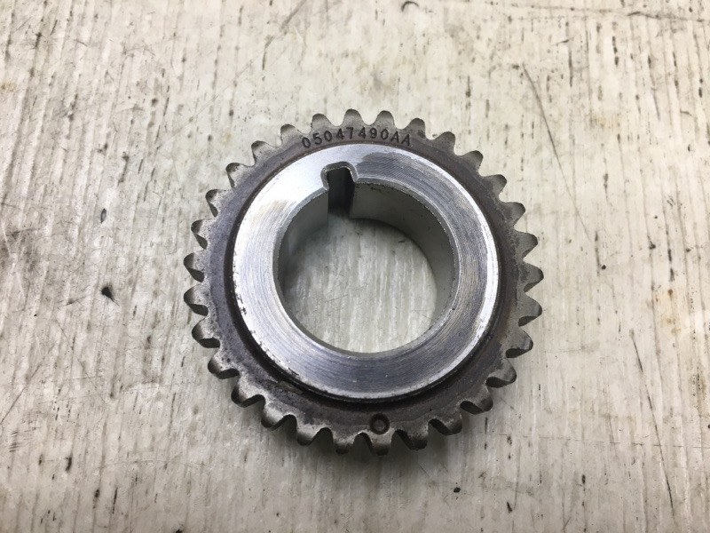 Шестерня коленвала CHRYSLER 200 14-16 2015 UF 2.4 ED6 5047490AA Б/У