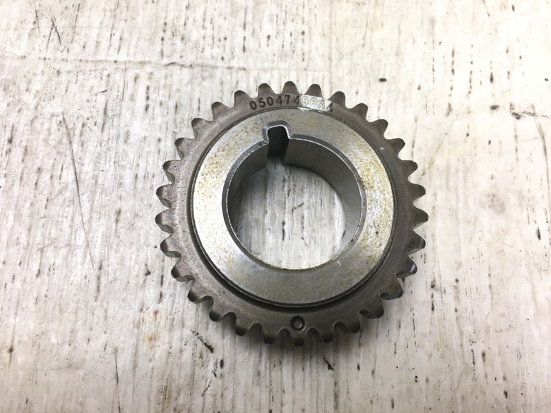 Шестерня коленвала CHRYSLER 200 14-16 2015 UF 2.4 ED6 5047490AA Б/У