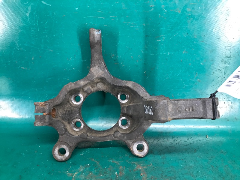 Кулак поворотный передний левый NISSAN NV200 USA 13- 2.0 MR20DE