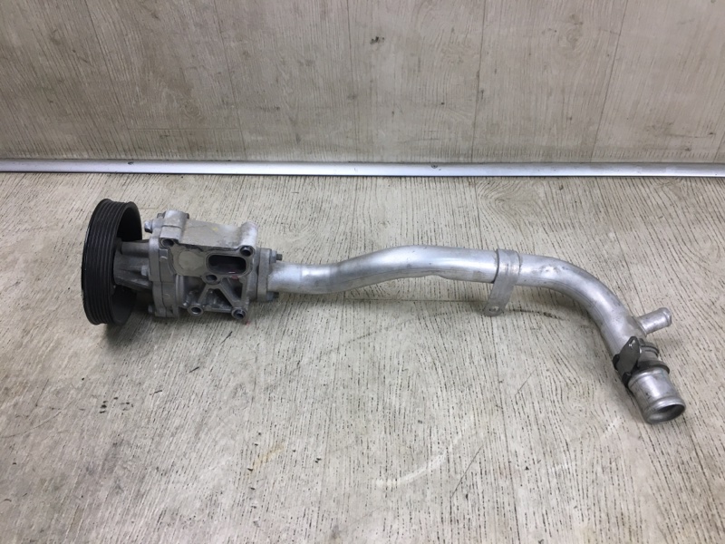 Помпа CHRYSLER 200 14-16 2015 UF 2.4 ED6 5047389AC Б/У