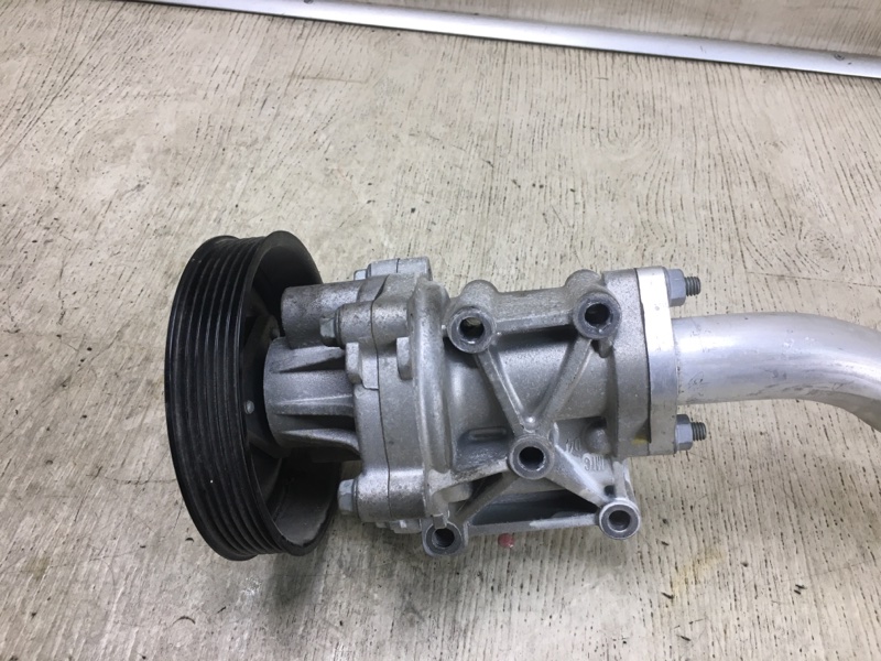 Помпа CHRYSLER 200 14-16 UF 2.4 ED6