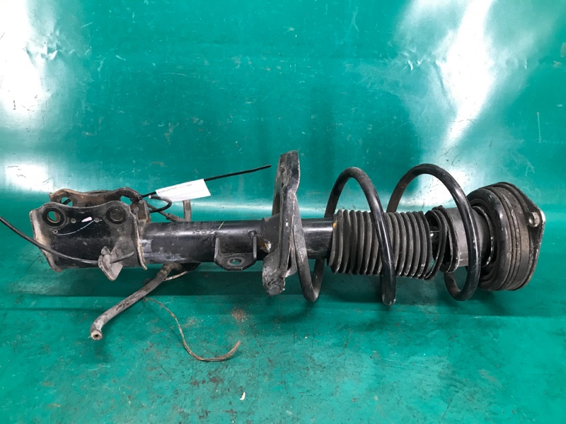 Амортизатор передний левый NISSAN SENTRA B17 12-21 Седан