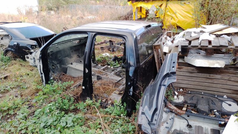 Стойка кузова средняя левая TOYOTA TUNDRA 07-13 61308-0C020 Б/У