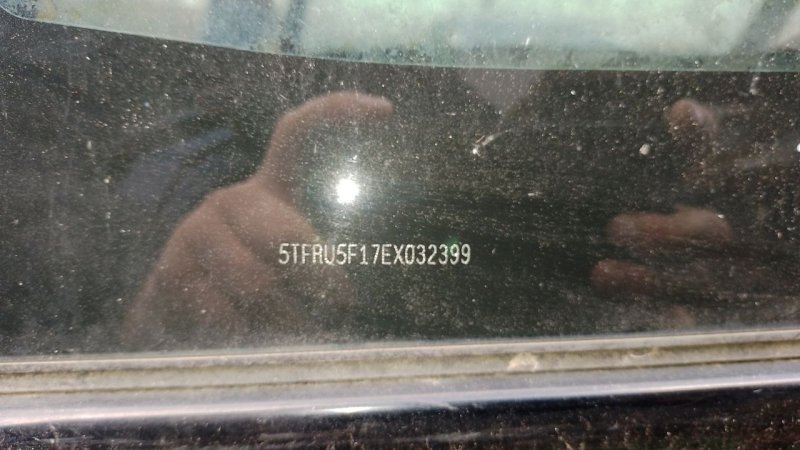 Стойка кузова средняя правая TUNDRA 07-13