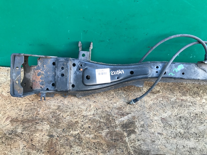 Балка задней подвески NV200 USA 13- 2018 2.0 MR20DE Балка задней подвески NV200 USA 13- 2018 2.0 MR20DE