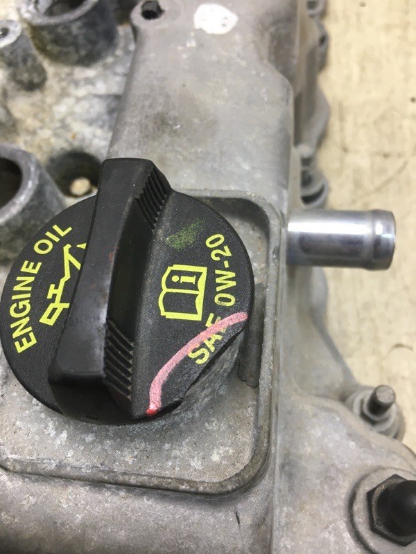 Крышка клапанная 200 14-16 2015 UF 2.4 ED6