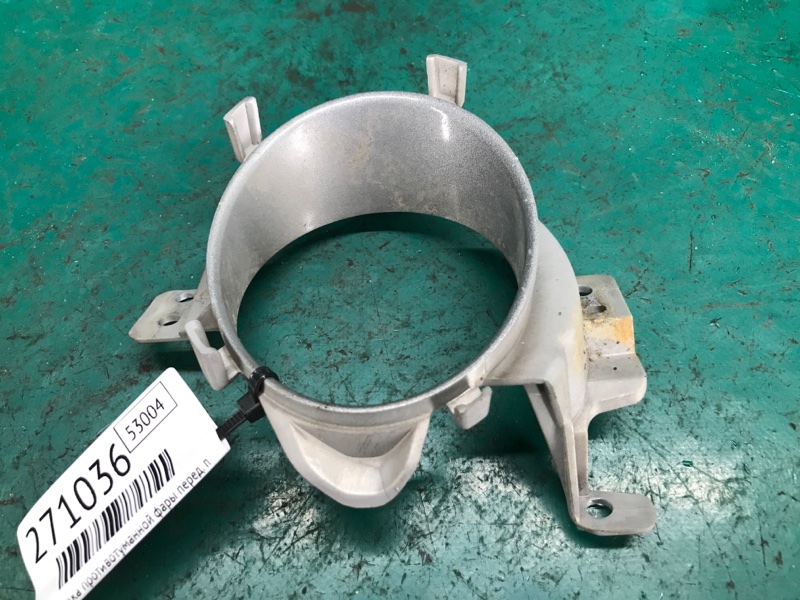 Накладка противотуманной фары передняя правая MAZDA 3 BK 03-08 SEDAN 2.3 Накладка противотуманной фары передняя правая MAZDA 3 BK 03-08 SEDAN 2.3