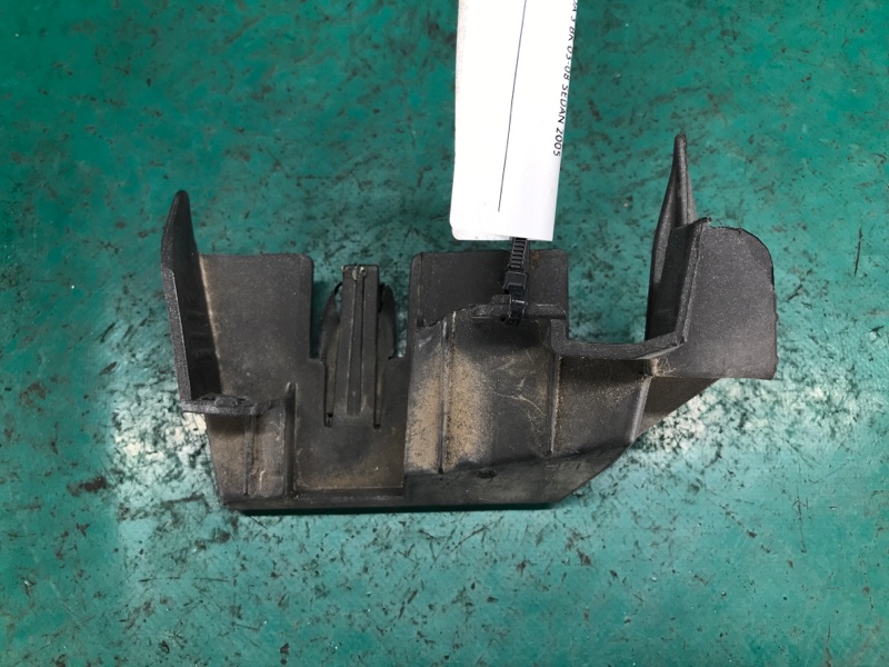 Кронштейн переднего бампера левый MAZDA 3 BK 03-08 2005 SEDAN 2.3 BN8P-50-2B1B Б/У