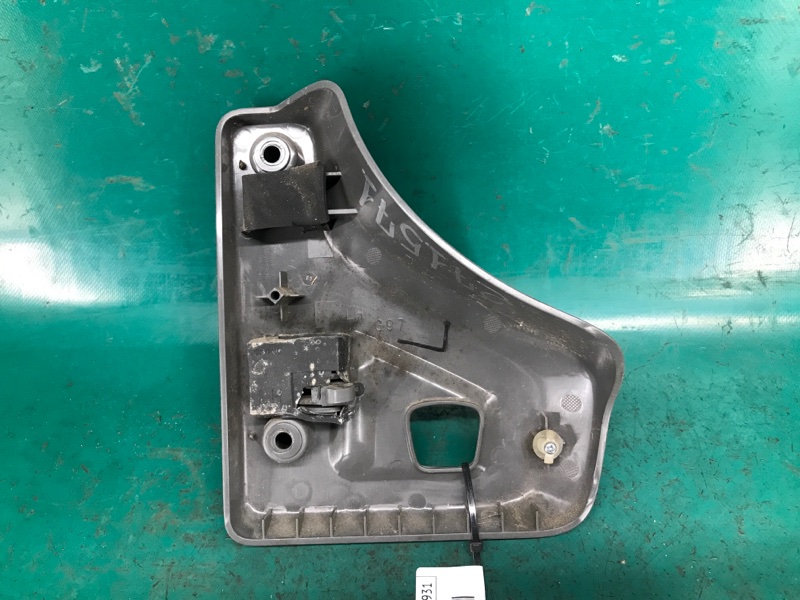 Ручка двери внутренняя левая NV200 USA 13- 2018 2.0 MR20DE