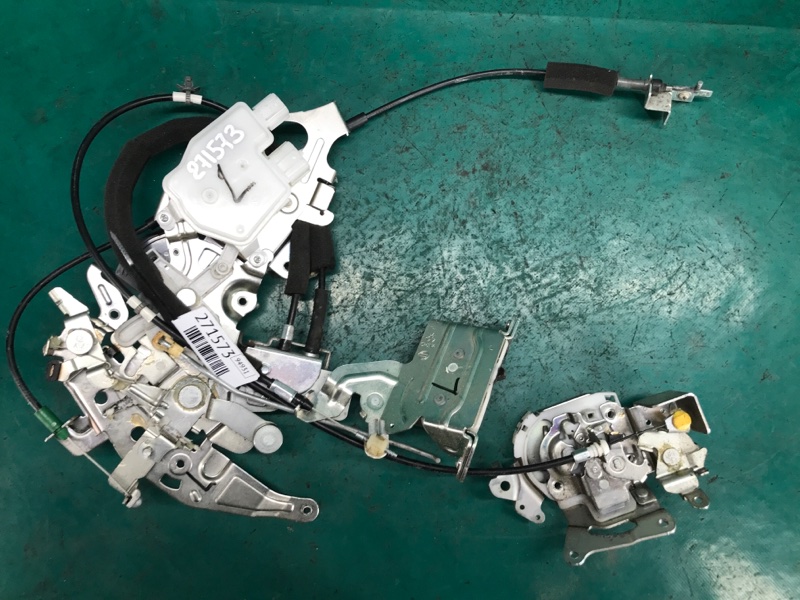 Замок двери боковой левый NISSAN NV200 USA 13- 2018 2.0 MR20DE 82501-9SG0A Б/У