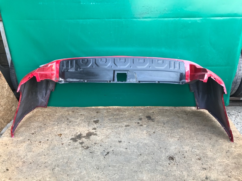 Бампер задний TOYOTA 4RUNNER 10-16