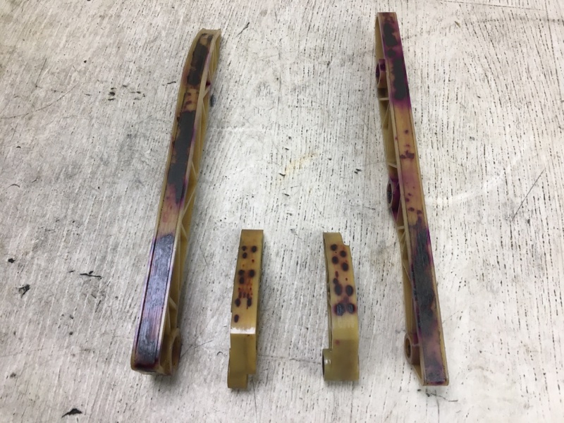 Успокоитель цепи ГРМ CHRYSLER 200 14-16 UF 2.4 ED6