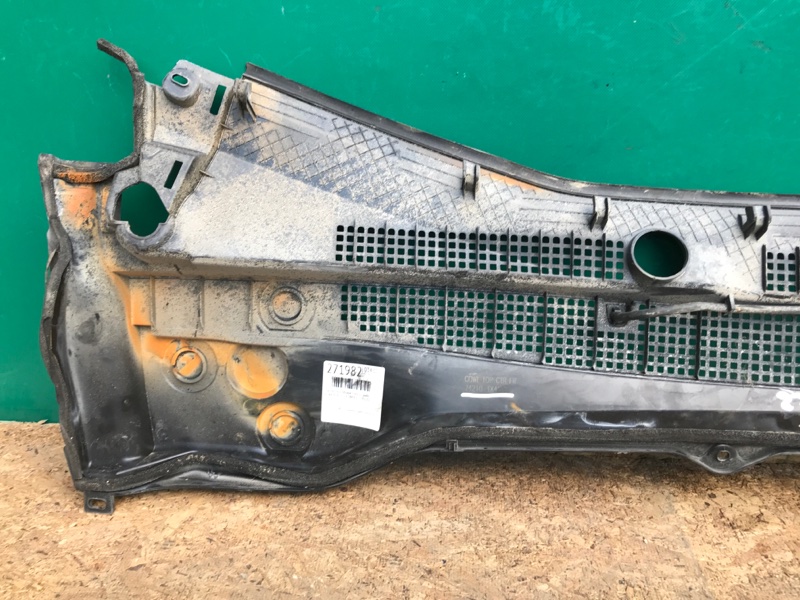 Пластик под лобовое стекло / Жабо RDX 12-19 2017 TB4 3.5 J35Z2