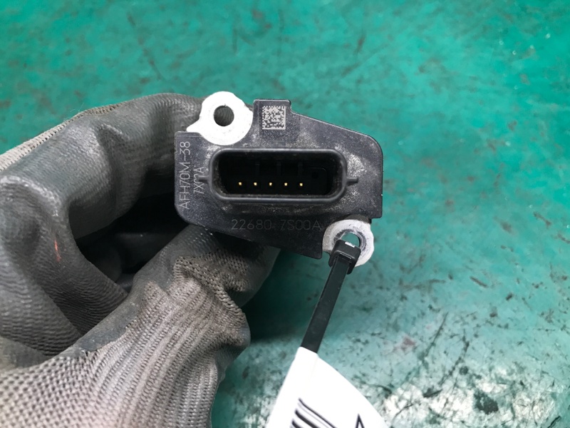 Расходомер воздуха NV200 USA 13- 2018 2.0 MR20DE