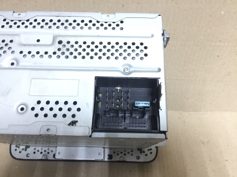 Магнитола PASSAT B7 11-15 2012 CBTA 2.5L Магнитола PASSAT B7 11-15 2012 CBTA 2.5L