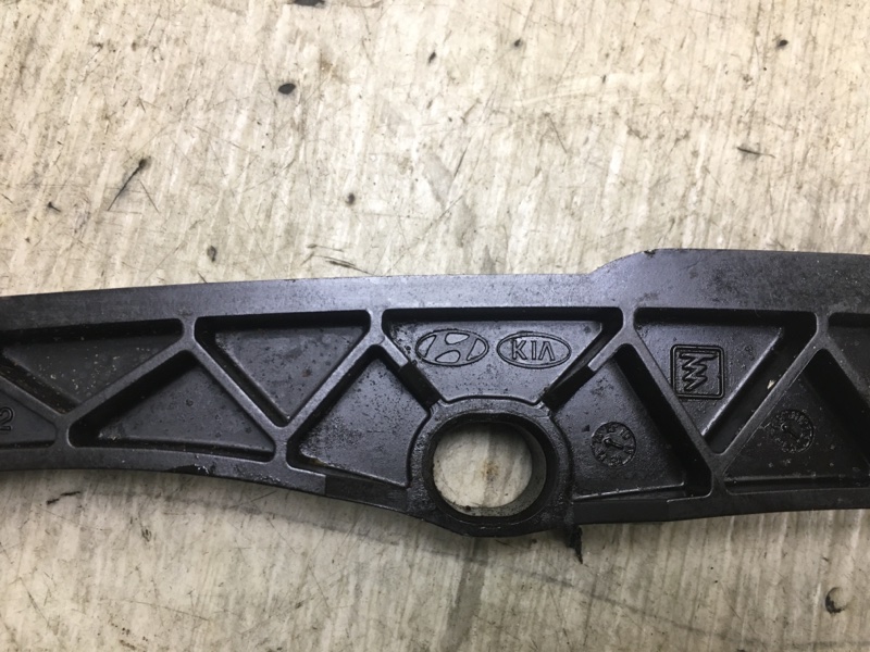 Успокоитель цепи ГРМ SORENTO UM 14- 2015 UM 2.4 G4KJ