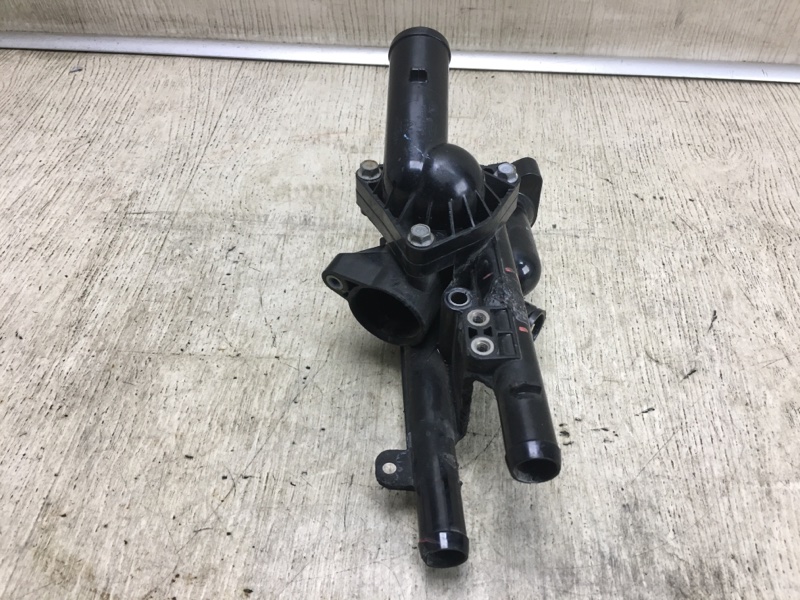 Корпус термостата SORENTO UM 14- Внедорожник 2.4