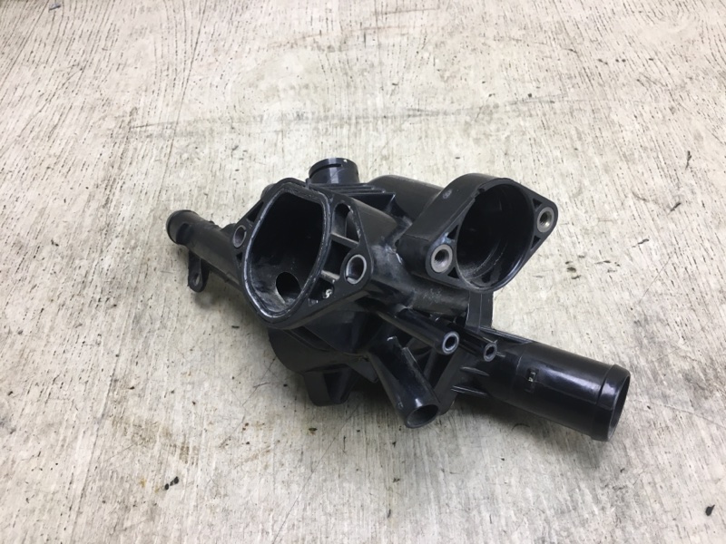 Корпус термостата SORENTO UM 14- Внедорожник 2.4