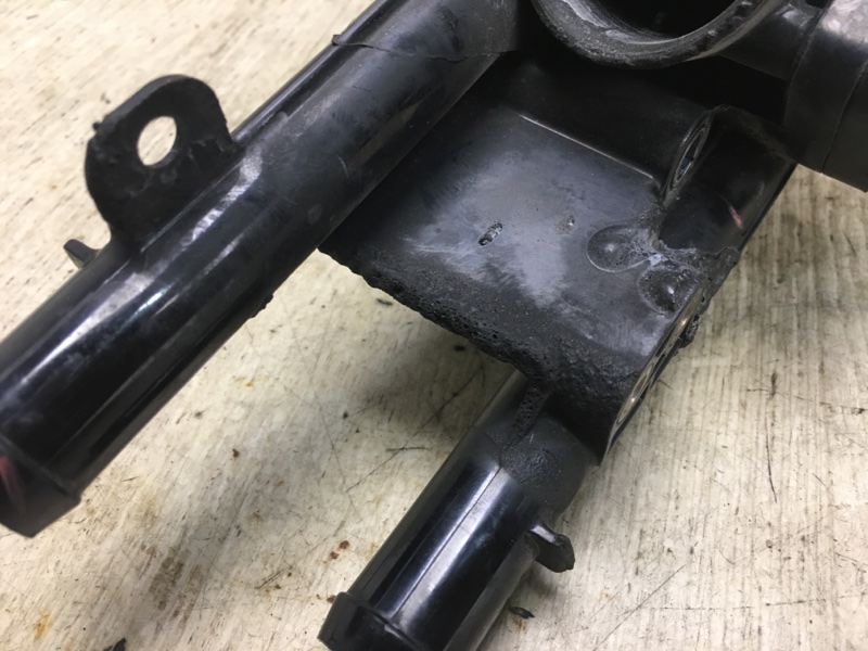 Корпус термостата SORENTO UM 14- Внедорожник 2.4