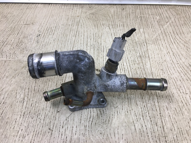 Фланец системы охлаждения HYUNDAI ELANTRA MD 10-15 2013 1.8 G4NB 25600-2E000 Б/У