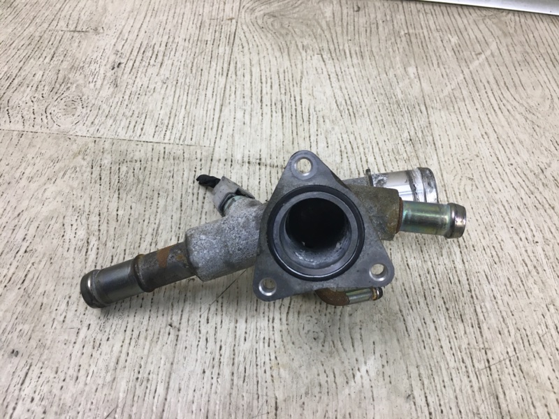 Фланец системы охлаждения HYUNDAI ELANTRA MD 10-15 1.8 G4NB