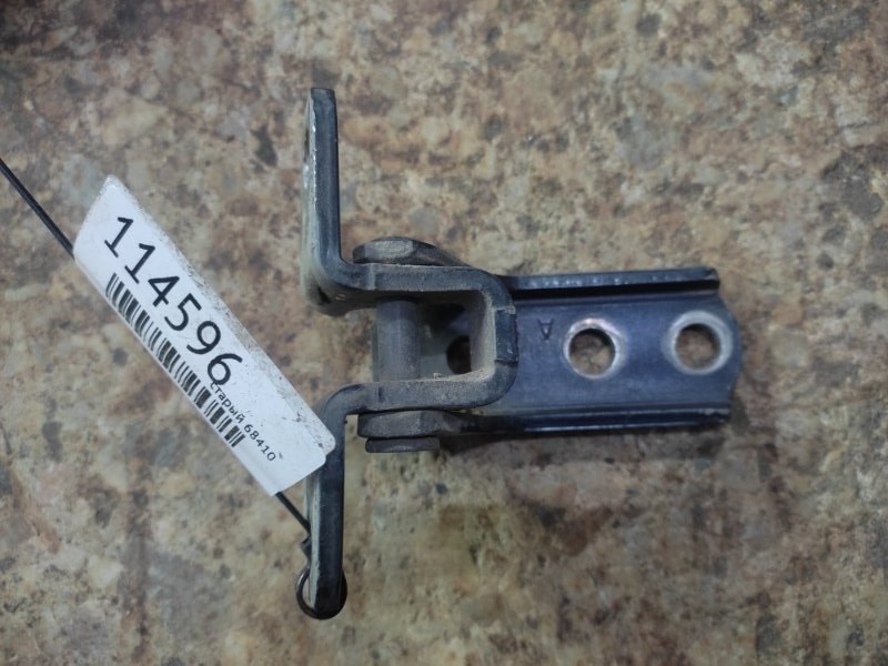 Петля двери нижняя задняя правая L200 06-14 Петля двери нижняя задняя правая L200 06-14