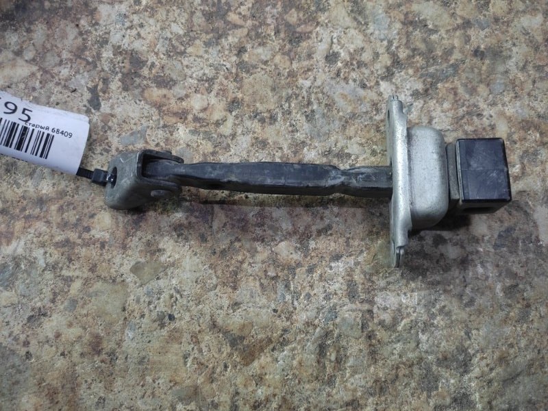 Ограничитель двери задний правый L200 06-14 Ограничитель двери задний правый L200 06-14