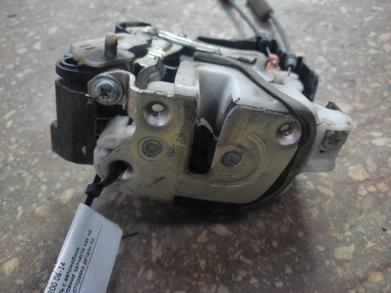 Замок двери задний правый L200 06-14