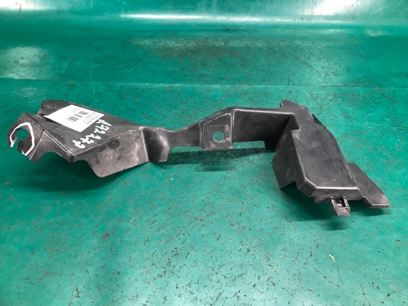 Дефлектор радиатора передний правый 6 GH 07-12 2009 3.7 CA Дефлектор радиатора передний правый 6 GH 07-12 2009 3.7 CA